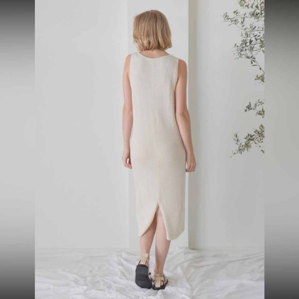 Alpaca Midi Dress - Picture 2 of 6